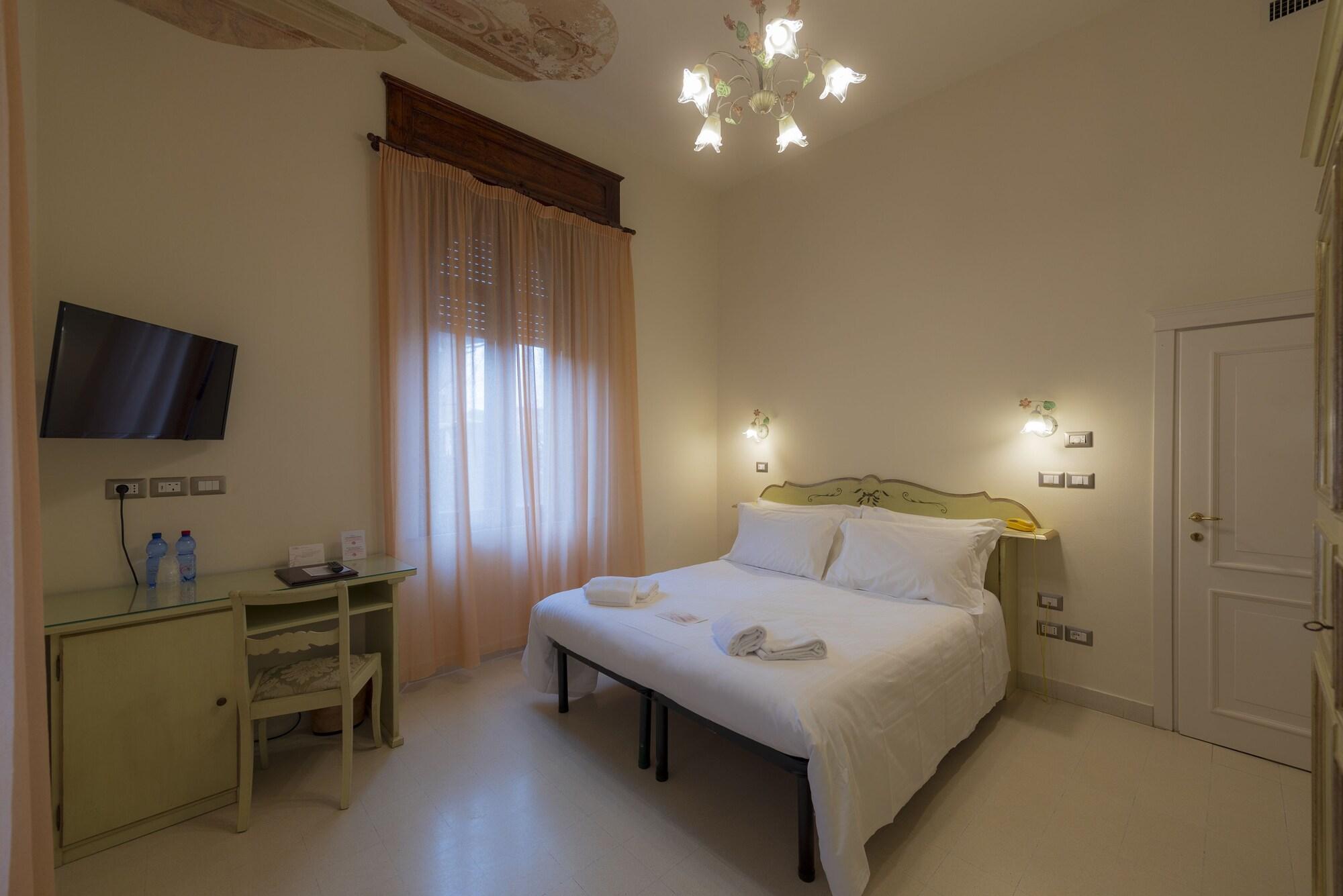 Villa Elda Boutique Hotel Сієна Екстер'єр фото