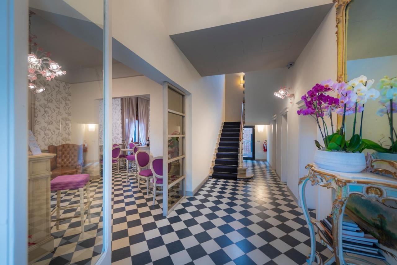 Villa Elda Boutique Hotel Сієна Екстер'єр фото