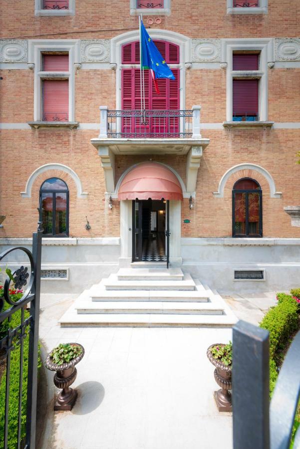 Villa Elda Boutique Hotel Сієна Екстер'єр фото